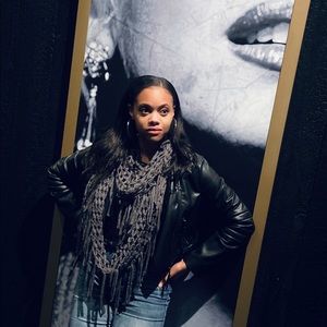 Gray crochet scarf with fringe